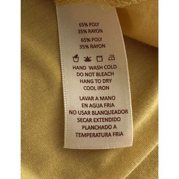New Hem & Thread Goldenrod Short Sleeve T-shirt Slit Hem Stretch Small NWT - Picture 6 of 6
